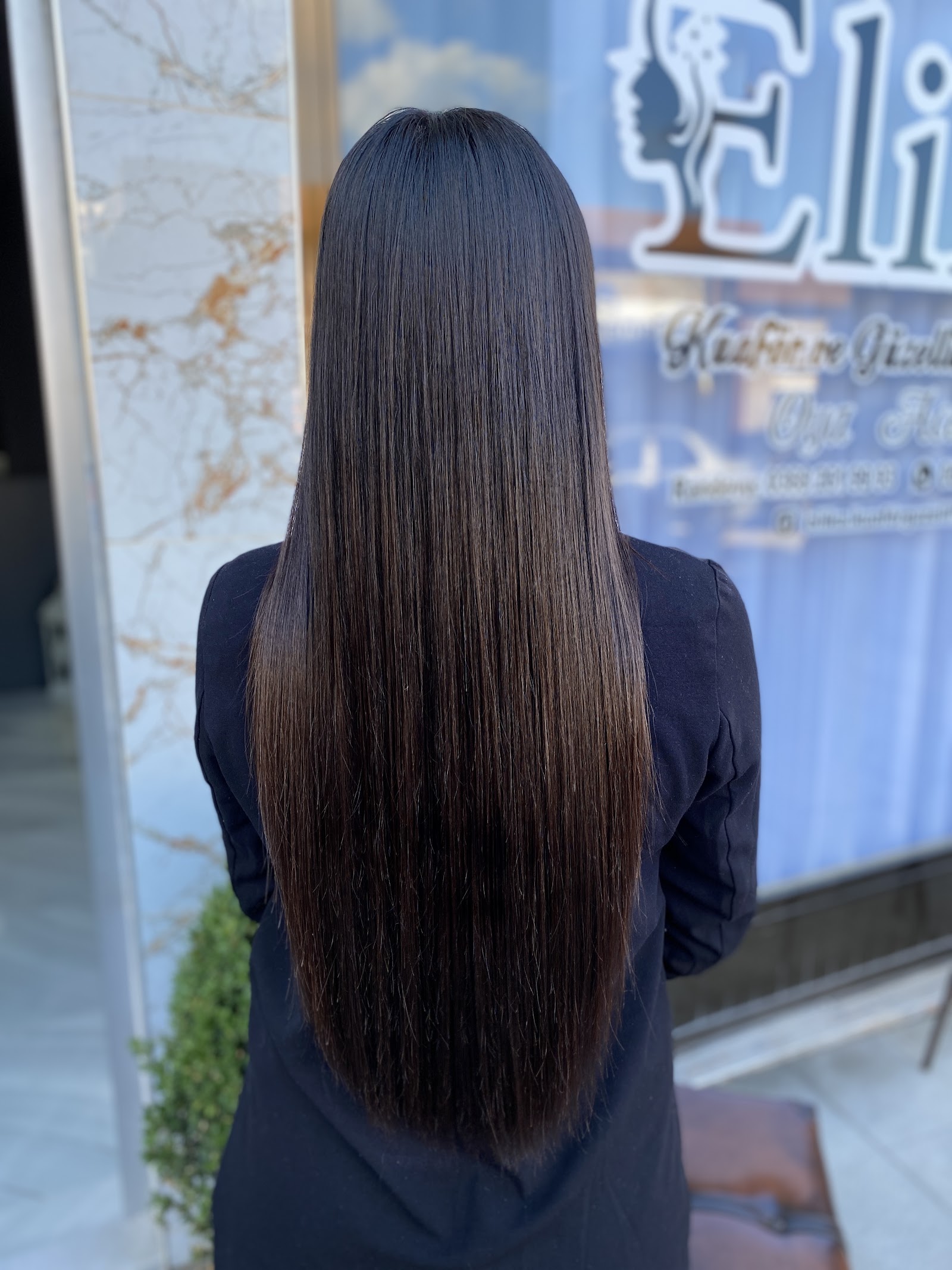 Elika Kuaför ve Güzellik Salonu