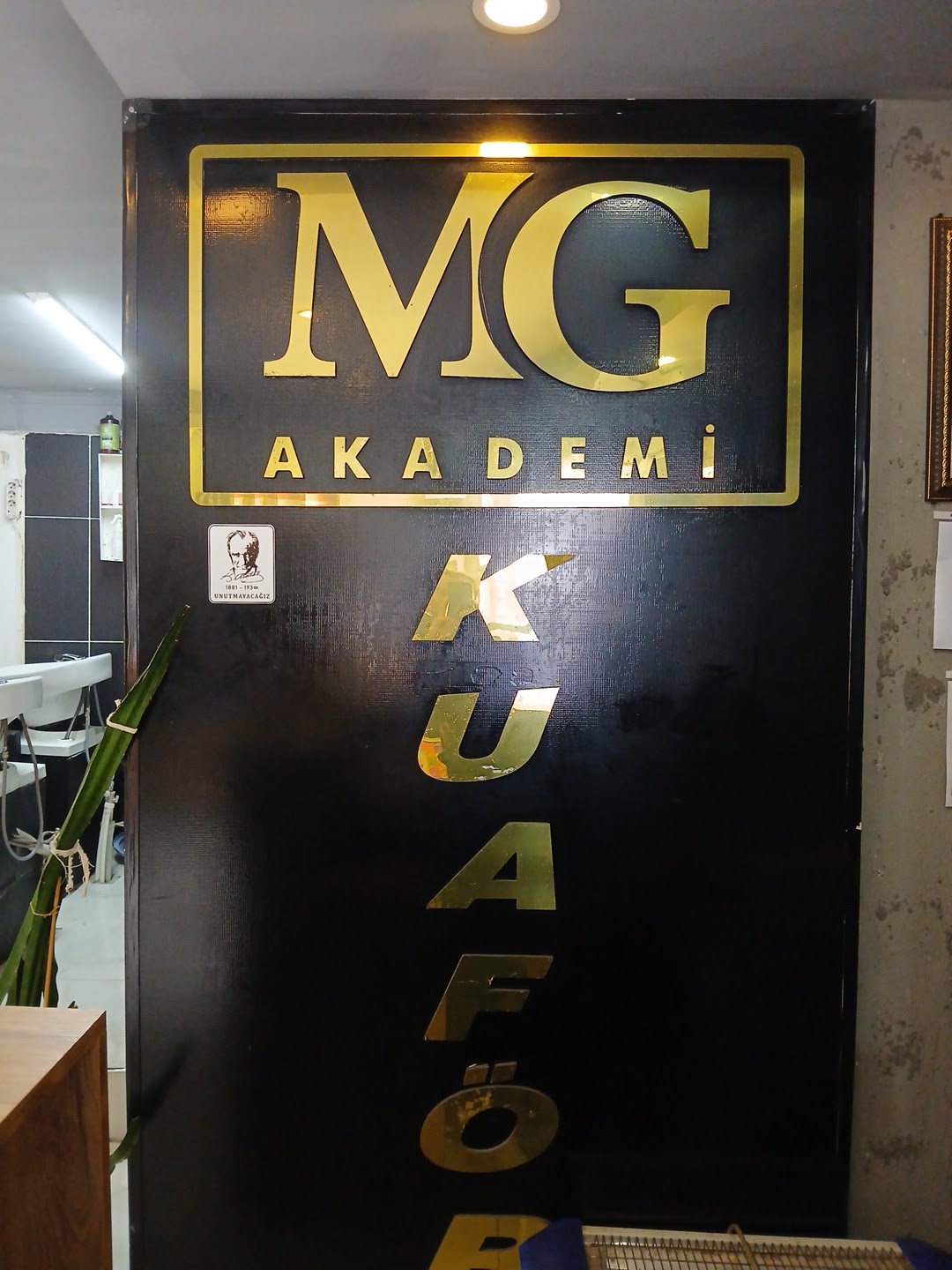 Mg Akademi Bayan Kuaför kır düğünü mekanı — Merkez