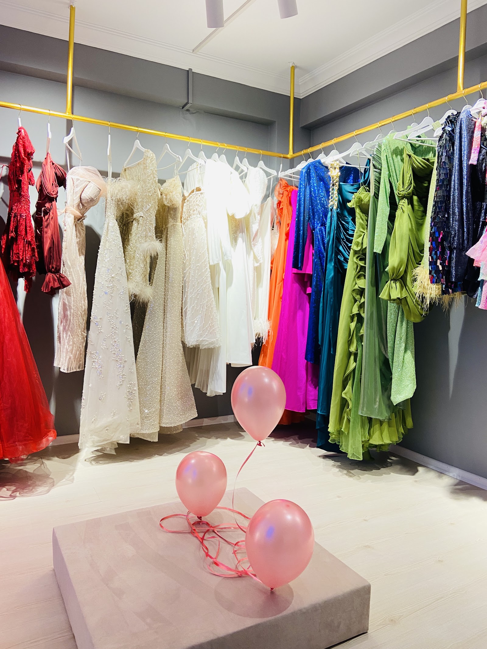 Pera Rental Dress