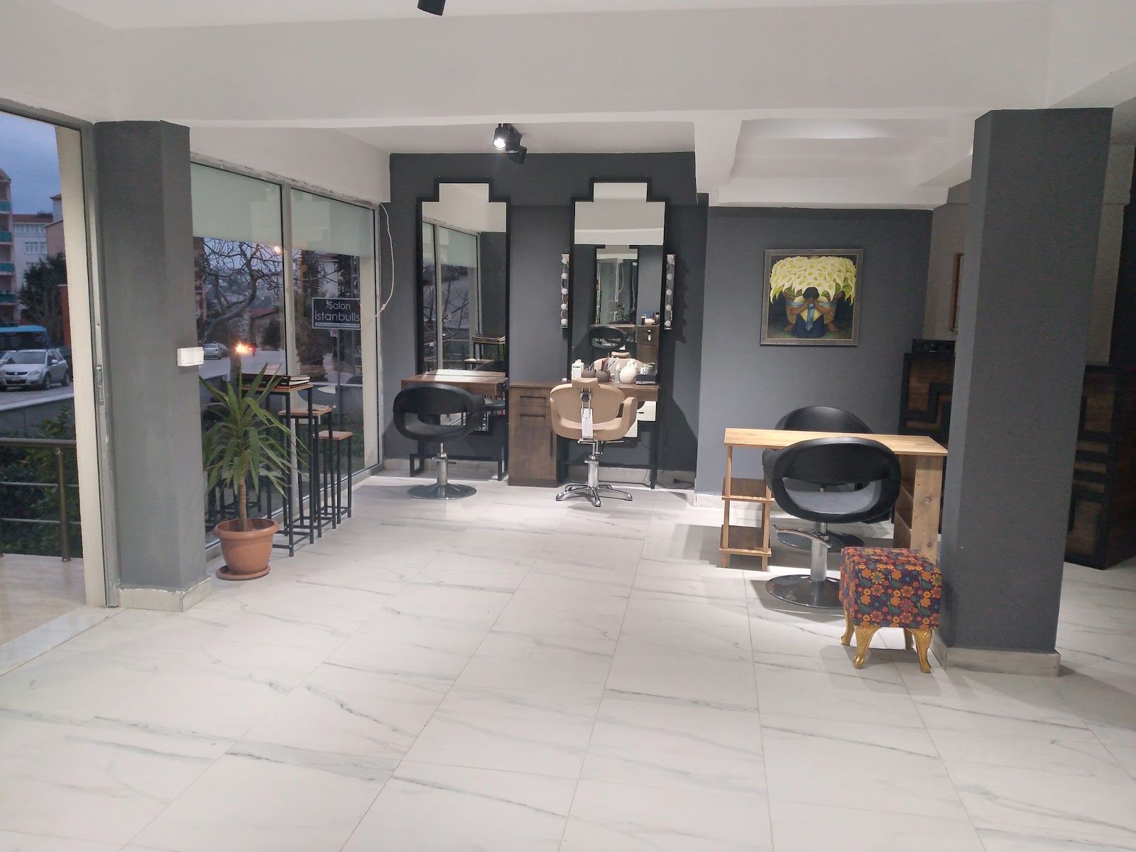 SALON ISTANBULLS BAYAN KUAFORU(ADA MAHALLESI)
